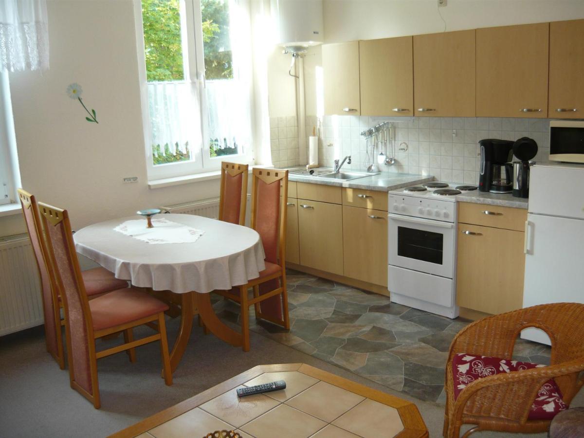 Schoene Wohnung Nossentiner Huette Exterior foto