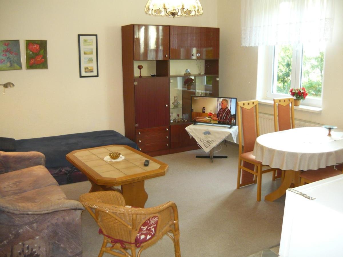 Schoene Wohnung Nossentiner Huette Exterior foto